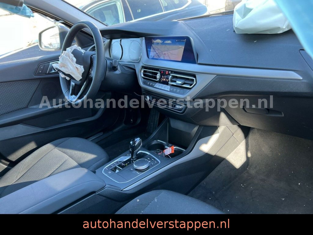 BMW 116 d Advantage Aut7G Live Cockpit LED Navi