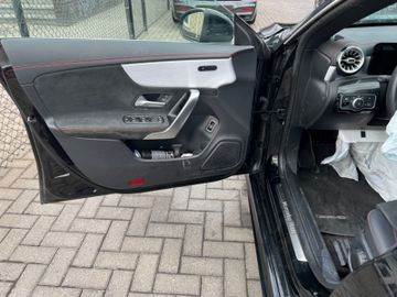 Mercedes-Benz CLA 250E Shooting brake AMG Sport - Ambiente