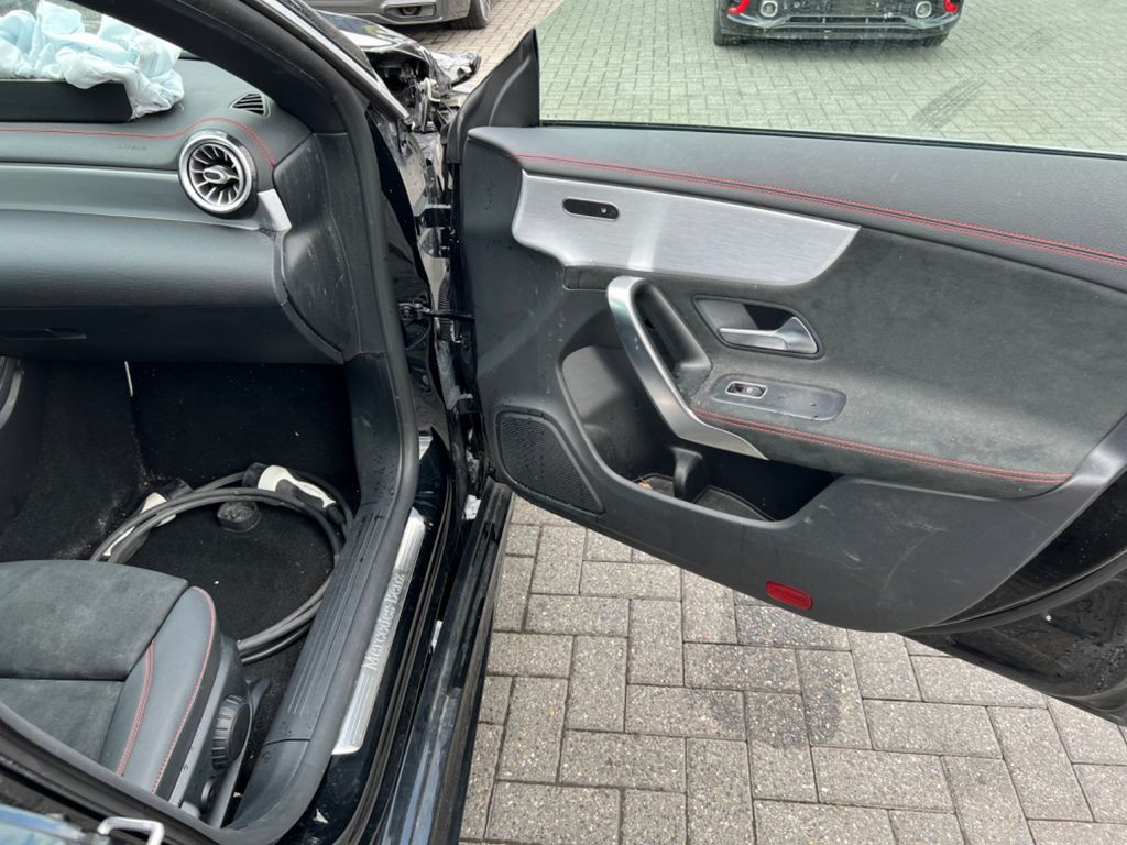 Mercedes-Benz CLA 250E Shooting brake AMG Sport - Ambiente