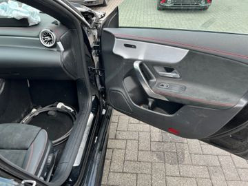 Mercedes-Benz CLA 250E Shooting brake AMG Sport - Ambiente