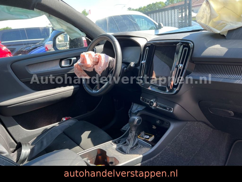 Volvo XC40 R Design 120KW Leder Nappa LED