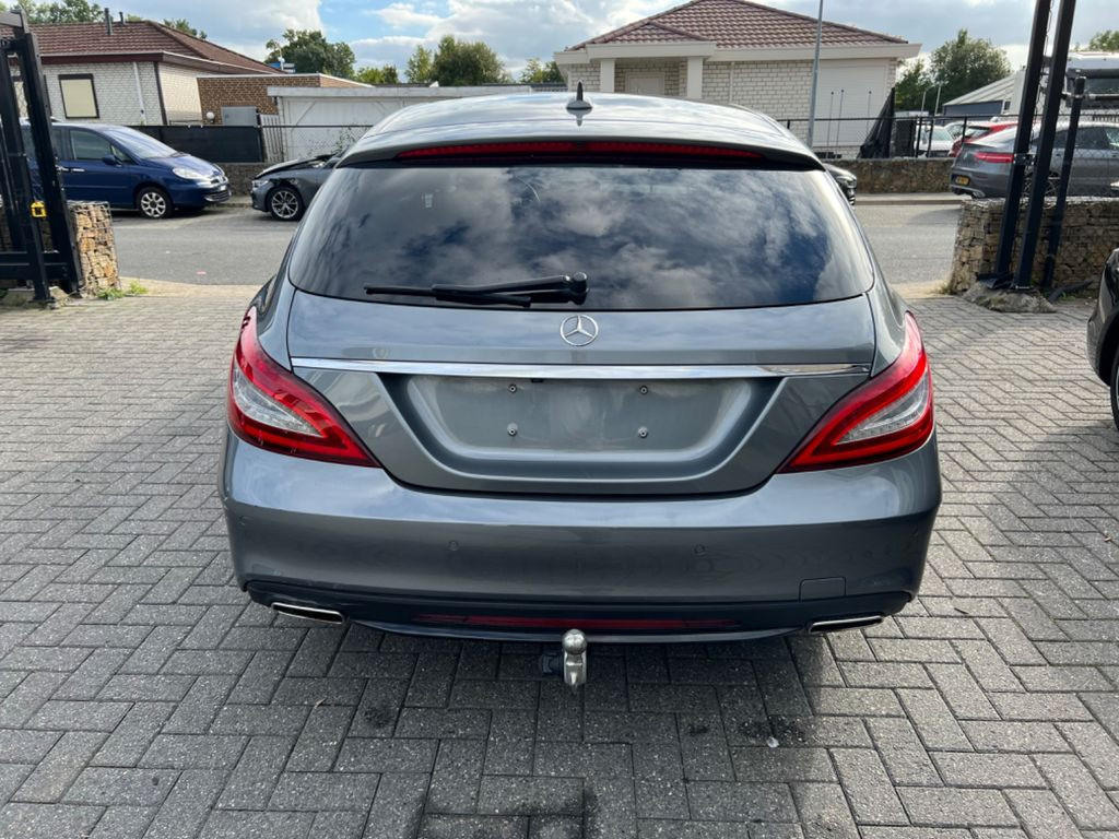 Mercedes-Benz CLS 250d Bleutec AMG SPORT Shooting Brake