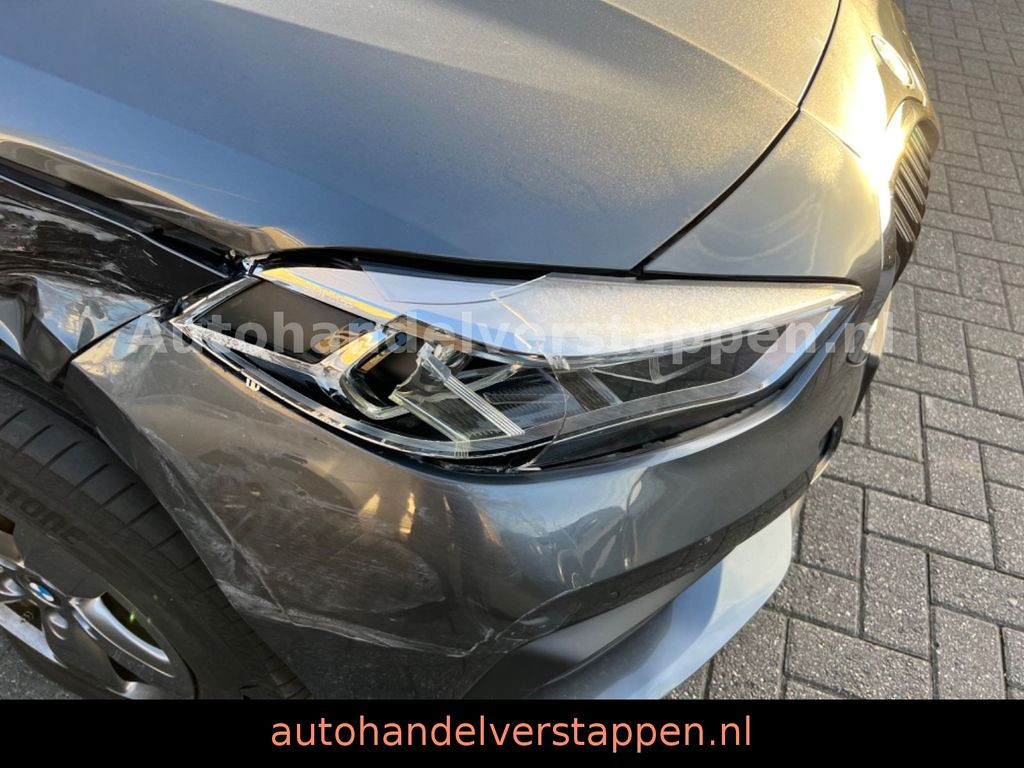 BMW 118 i Lim. Advantage LED Scheinw. Navigation