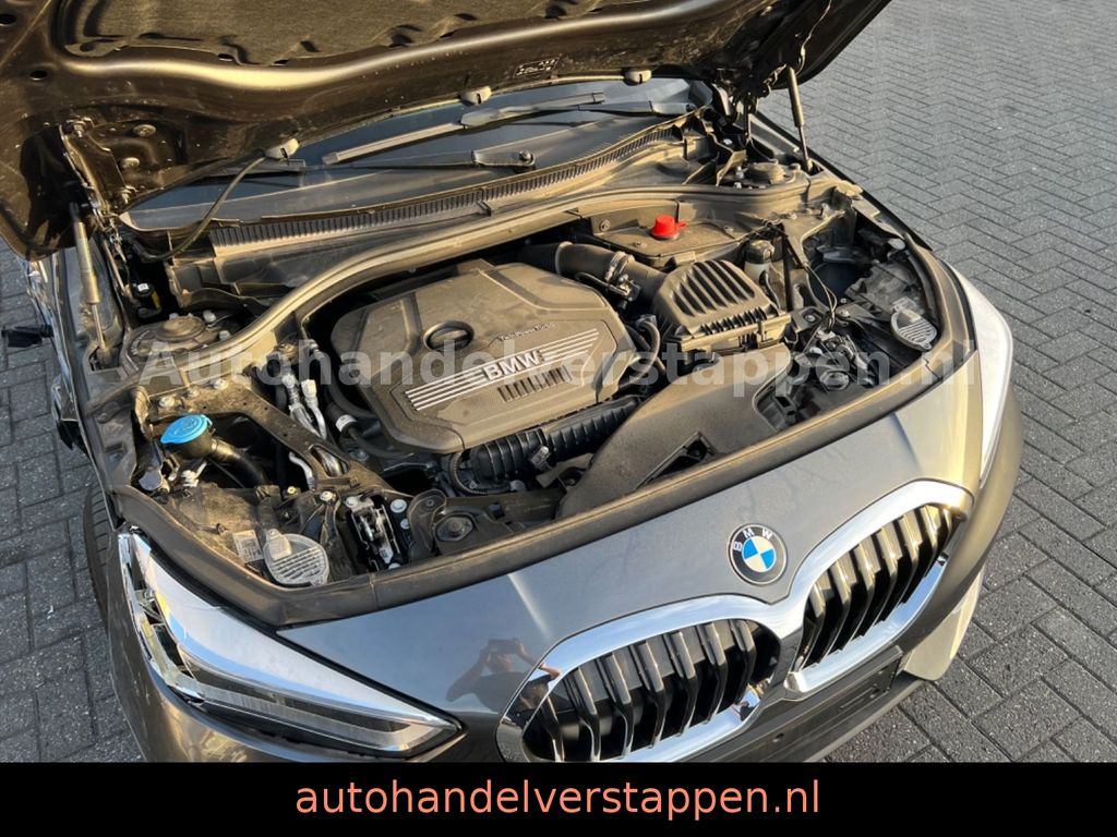 BMW 118 i Lim. Advantage LED Scheinw. Navigation