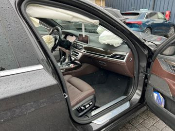 BMW 745E 290KW Plug In Hybrit Individual