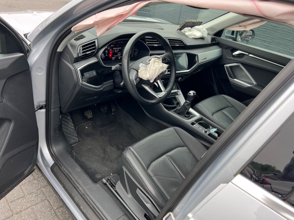 Audi Q3 35 TFSI 110KW DAB+ Leder Navigatie
