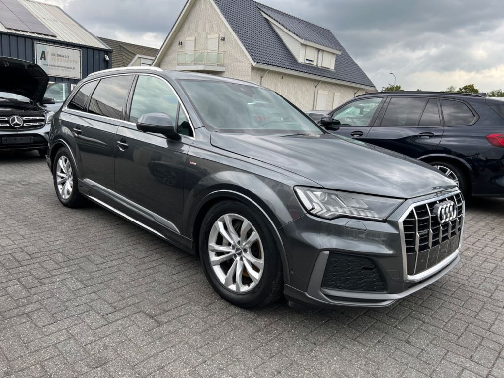 Audi Q7 45 TDI Quattro S line Panorama 7-Sitzer