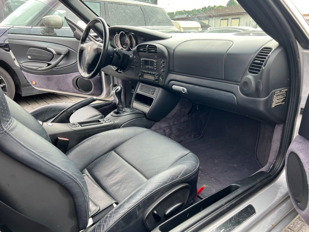 Porsche Boxster Cabriolet  2.7L Hardtop