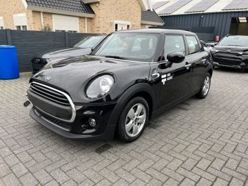 MINI ONE One 75KW Essential Trim Navi