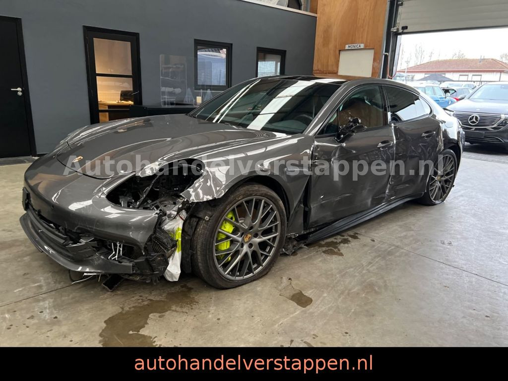 Porsche Panamera 4 E-Hybrid Sport-Chrono-Paket Panorama