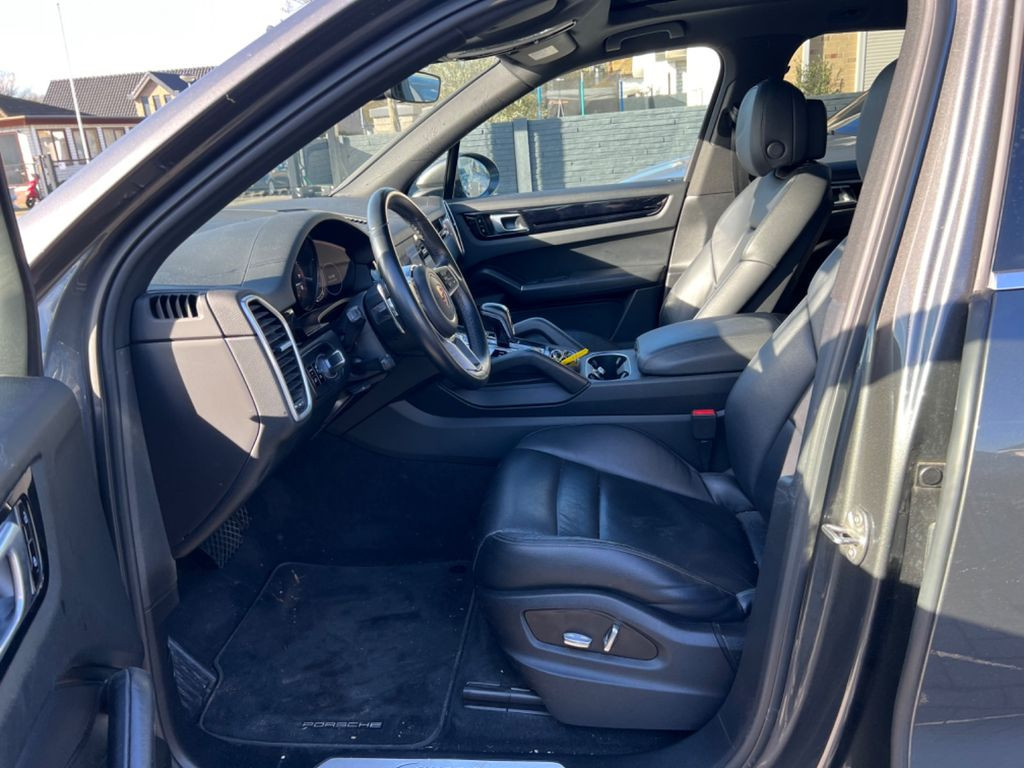 Porsche Cayenne 3.0L V6 Turbo 250KW Panorama