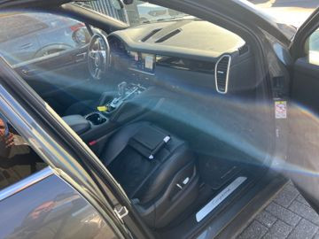 Porsche Cayenne 3.0L V6 Turbo 250KW Panorama