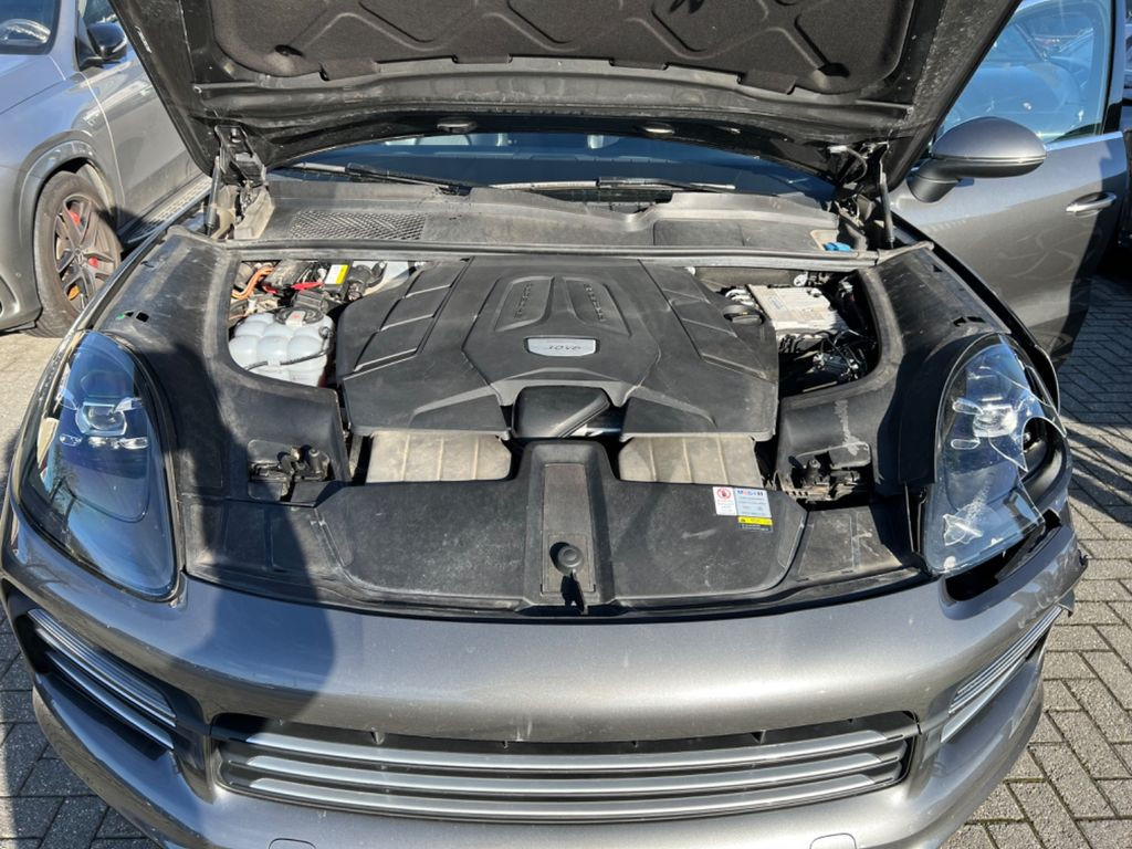 Porsche Cayenne 3.0L V6 Turbo 250KW Panorama