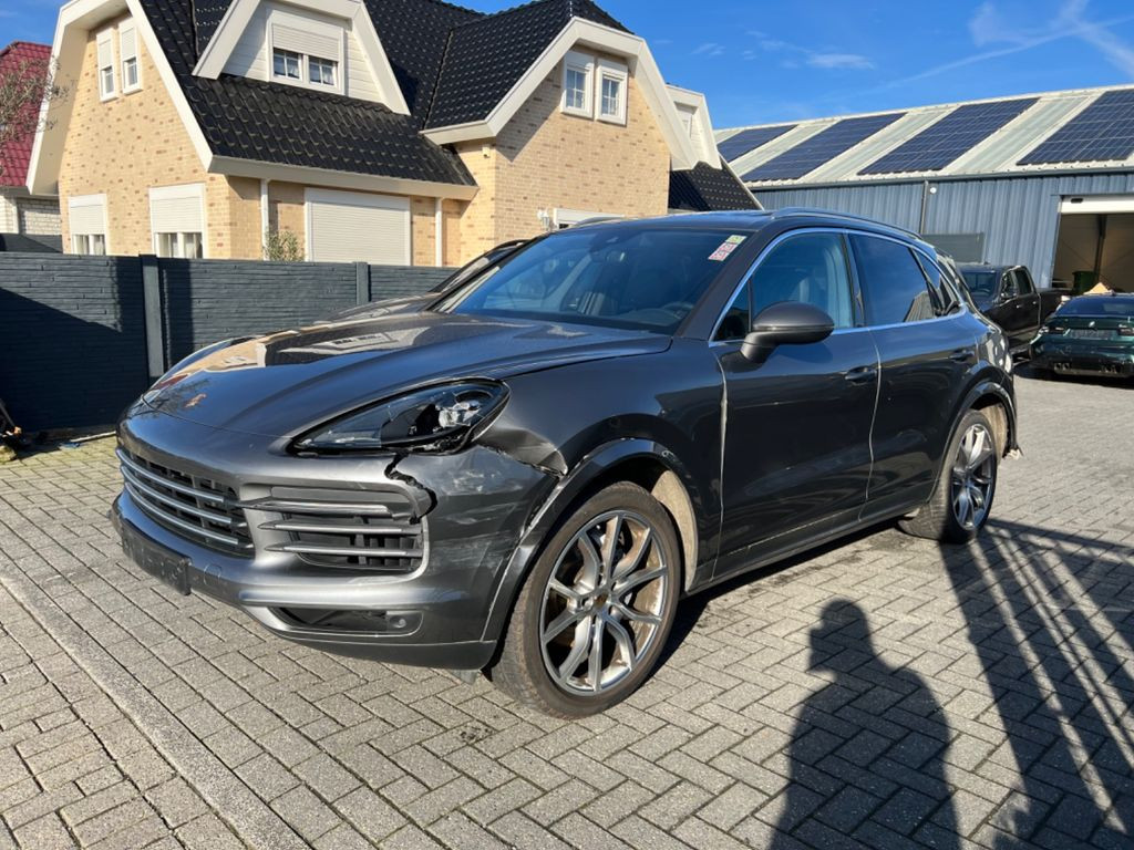 Porsche Cayenne 3.0L V6 Turbo 250KW Panorama