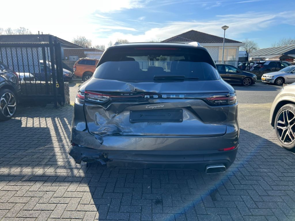 Porsche Cayenne 3.0L V6 Turbo 250KW Panorama