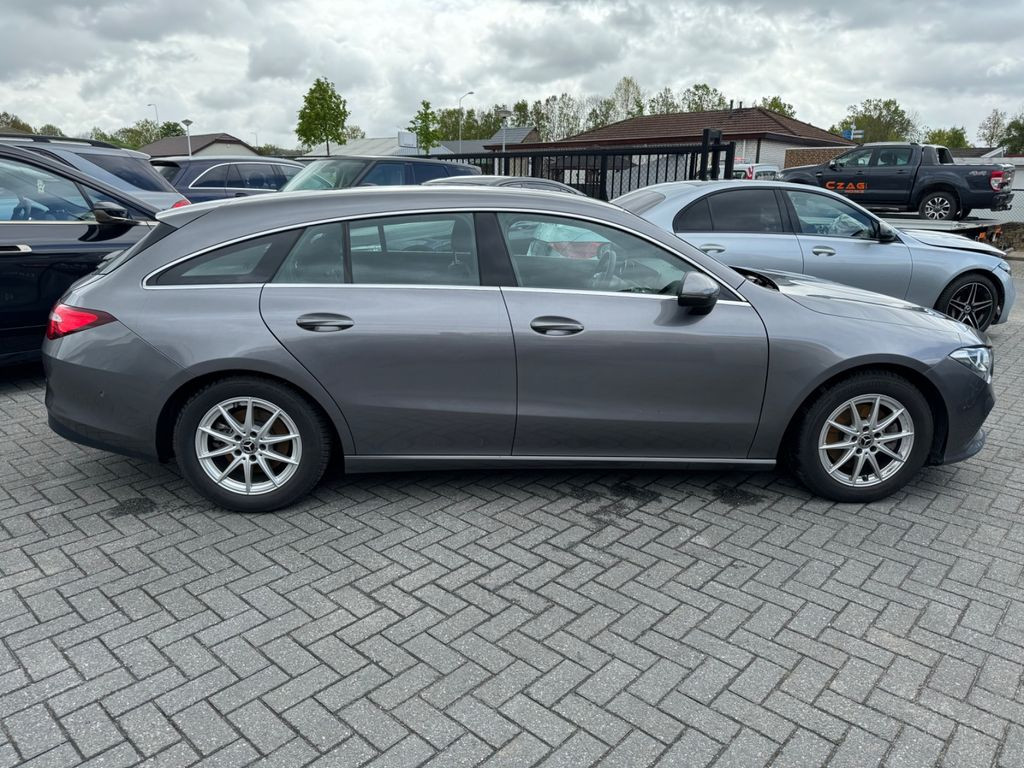 Mercedes-Benz CLA 180 Shooting Brake Urban Navigatie Facelift