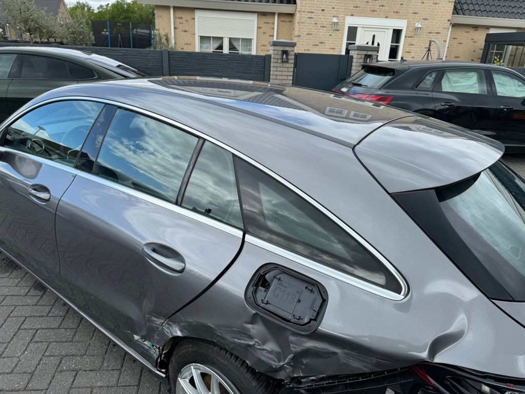 Mercedes-Benz CLA 180 Shooting Brake Urban Navigatie Facelift