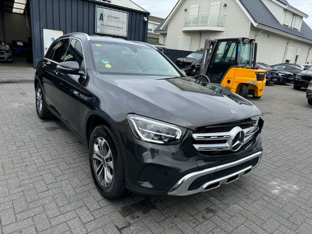 Mercedes-Benz GLC 200d Urban Paket/Chrome paket Navi LED