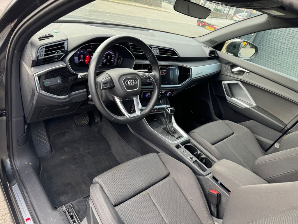 Audi Q3 35 TDI 110KW  S-Tronic  S line Sport