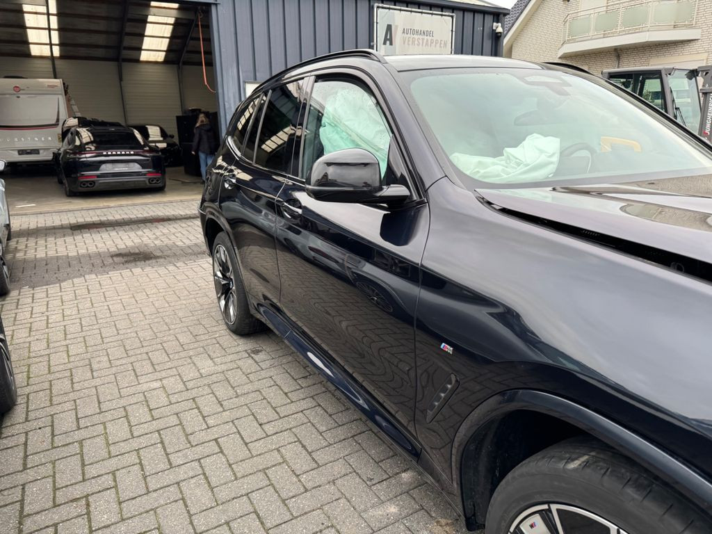 BMW iX3 M-SPORTPAKET HUD/LEDER?LED/20ZOLL