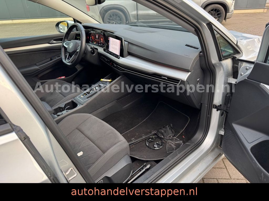 Volkswagen Golf VIII Variant Life 2,0TDI DSG 110KW Navi