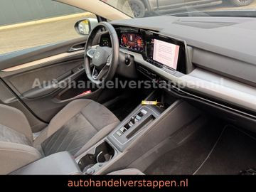 Volkswagen Golf VIII Variant Life 2,0TDI DSG 110KW Navi