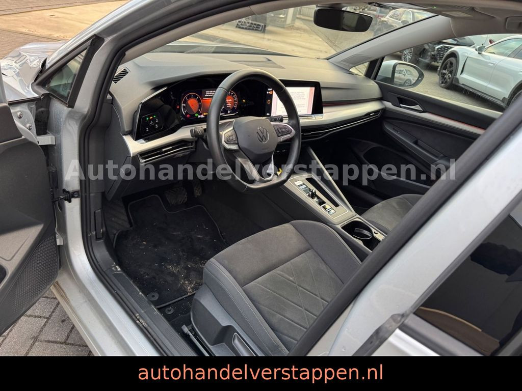 Volkswagen Golf VIII Variant Life 2,0TDI DSG 110KW Navi