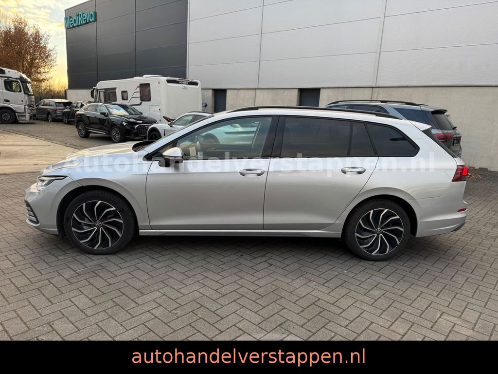 Volkswagen Golf VIII Variant Life 2,0TDI DSG 110KW Navi
