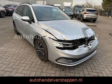 Volkswagen Golf VIII Variant Life 2,0TDI DSG 110KW Navi
