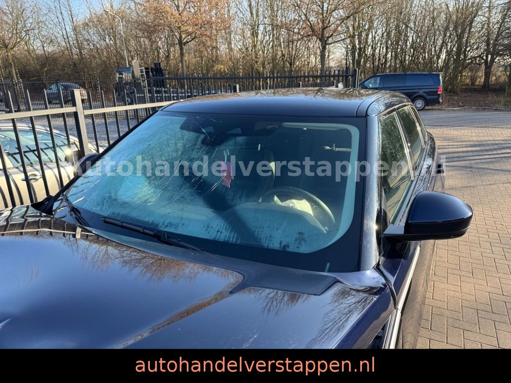 Land Rover Range Rover Velar Dynamic SE 2.0L SI 184KW