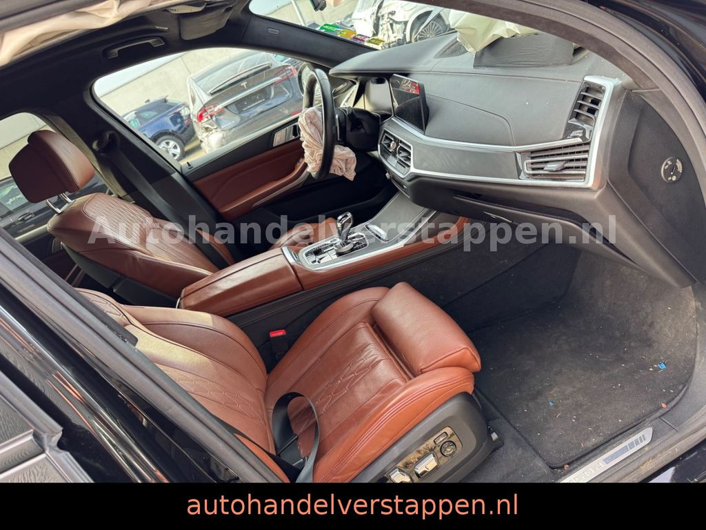 BMW X7 M50d 294KW Pano Sky -Executive- 6Sitzer