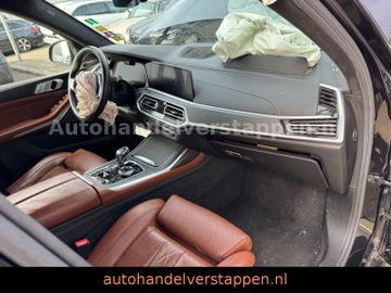 BMW X7 M50d 294KW Pano Sky -Executive- 6Sitzer