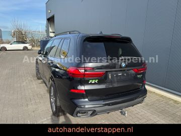 BMW X7 M50d 294KW Pano Sky -Executive- 6Sitzer