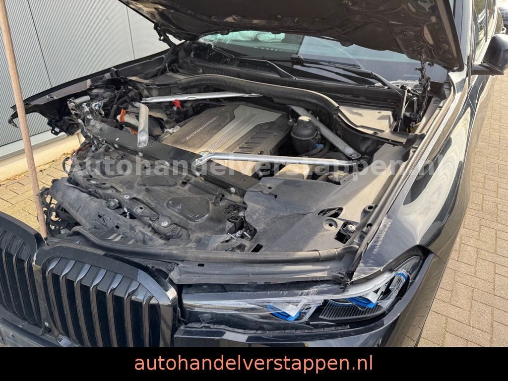 BMW X7 M50d 294KW Pano Sky -Executive- 6Sitzer