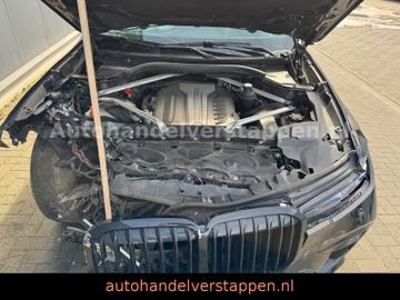 BMW X7 M50d 294KW Pano Sky -Executive- 6Sitzer