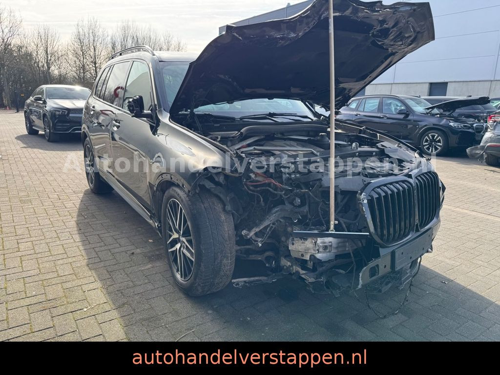 BMW X7 M50d 294KW Pano Sky -Executive- 6Sitzer