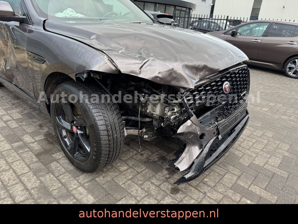 Jaguar F-Pace P400e R-DYNAMIC S AWD Pano