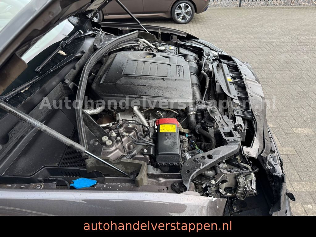Jaguar F-Pace P400e R-DYNAMIC S AWD Pano