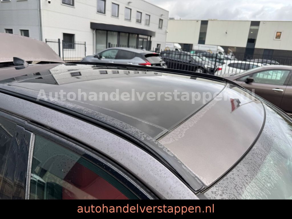 Jaguar F-Pace P400e R-DYNAMIC S AWD Pano