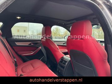 Jaguar F-Pace P400e R-DYNAMIC S AWD Pano