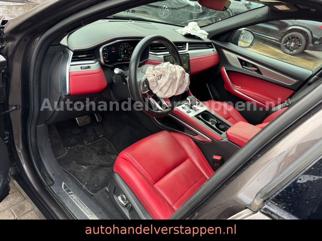 Jaguar F-Pace P400e R-DYNAMIC S AWD Pano