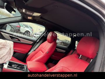 Jaguar F-Pace P400e R-DYNAMIC S AWD Pano
