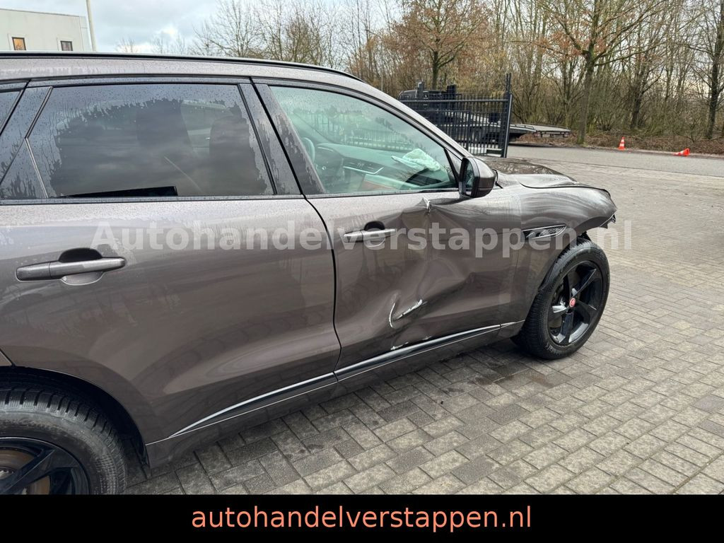 Jaguar F-Pace P400e R-DYNAMIC S AWD Pano