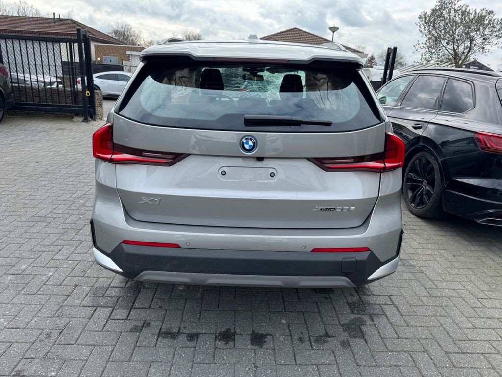 BMW X1 25 E xDrive Sport Plug in Hybrit 180KW