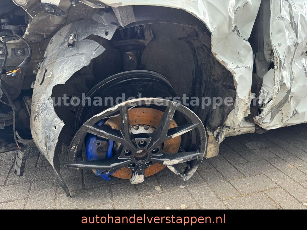 Volkswagen Golf VIII Lim. R 4Motion Performance Panorama