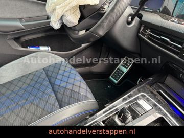 Volkswagen Golf VIII Lim. R 4Motion Performance Panorama