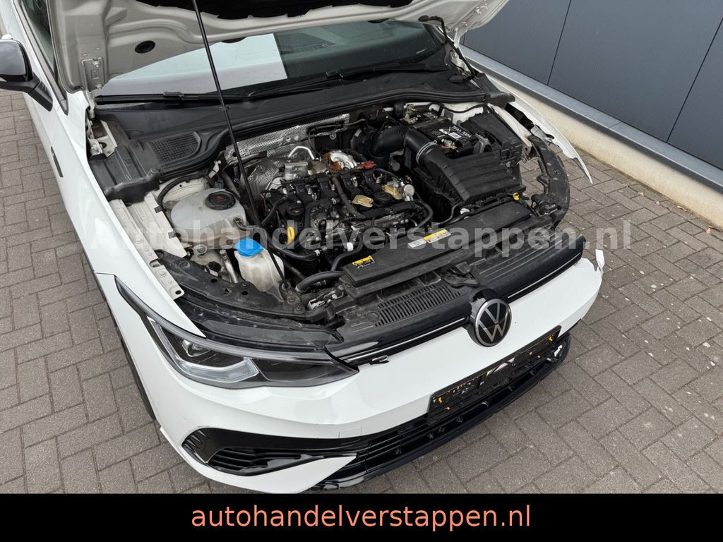 Volkswagen Golf VIII Lim. R 4Motion Performance Panorama
