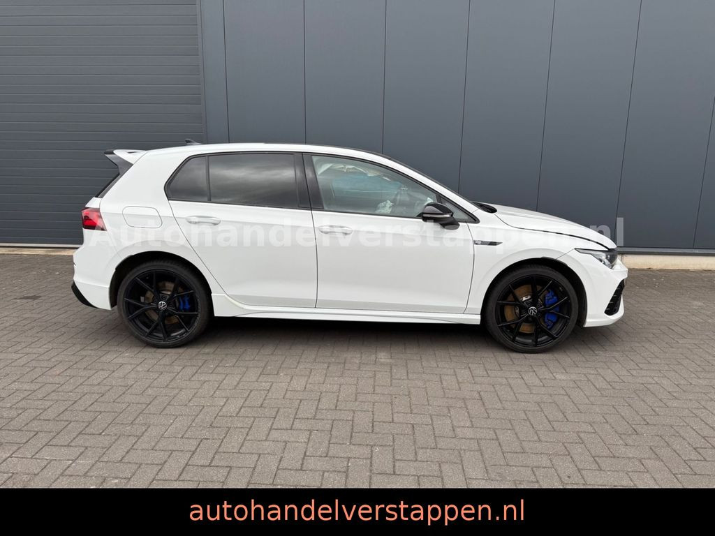 Volkswagen Golf VIII Lim. R 4Motion Performance Panorama