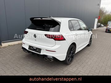 Volkswagen Golf VIII Lim. R 4Motion Performance Panorama