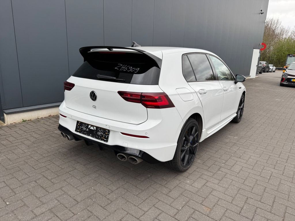 Volkswagen Golf VIII Lim. R 4Motion Performance Panorama